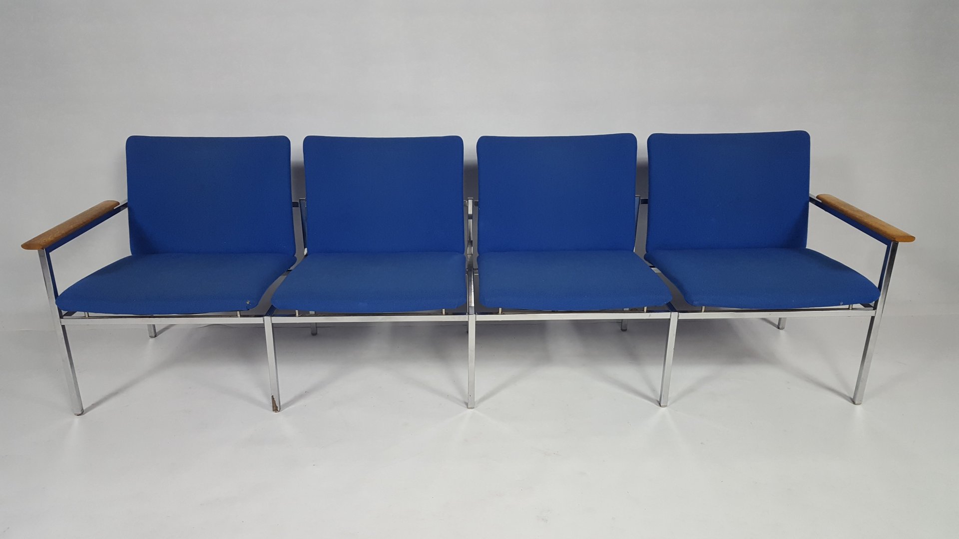Vintage Modernist 4 Seater Sofa By Sigvard Benadotte For At Pamono Vintage Modernist 4 Seater Sofa By Sigvard Benadotte