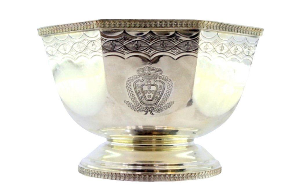 Octagonal Silver Bonbonniere with Engraved Portuguese Coat of Arms and ...