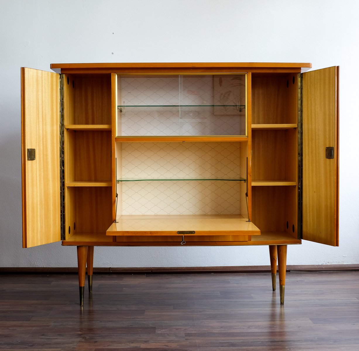 Vintage Schrank, 1950er bei Pamono kaufen