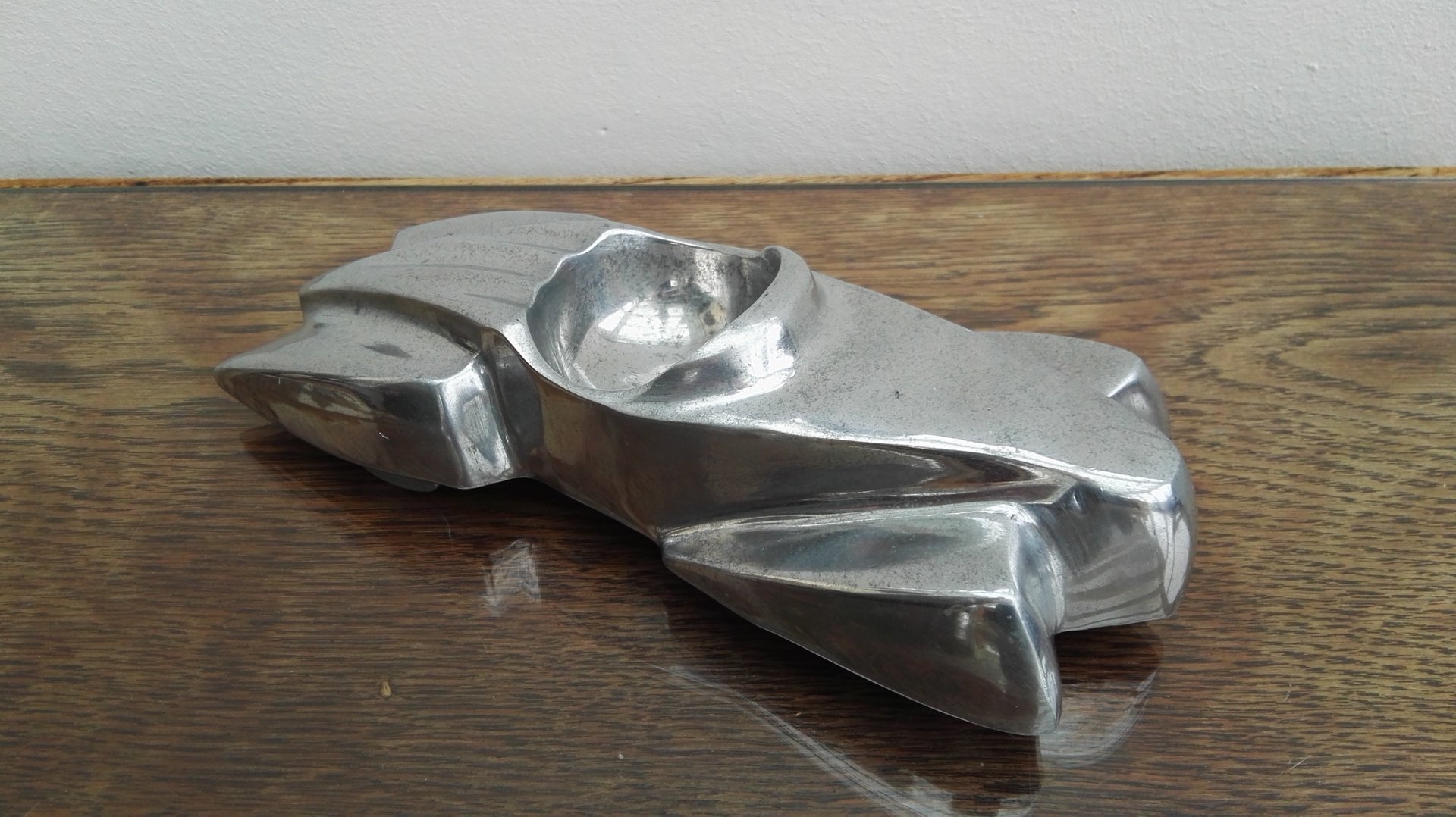 Posacenere Modernista In Alluminio Pressofuso Anni 30 In Vendita Su Pamono