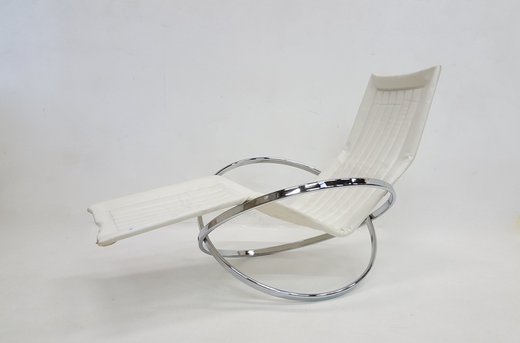 Vintage jet star folding chaise lounge by roger lecal