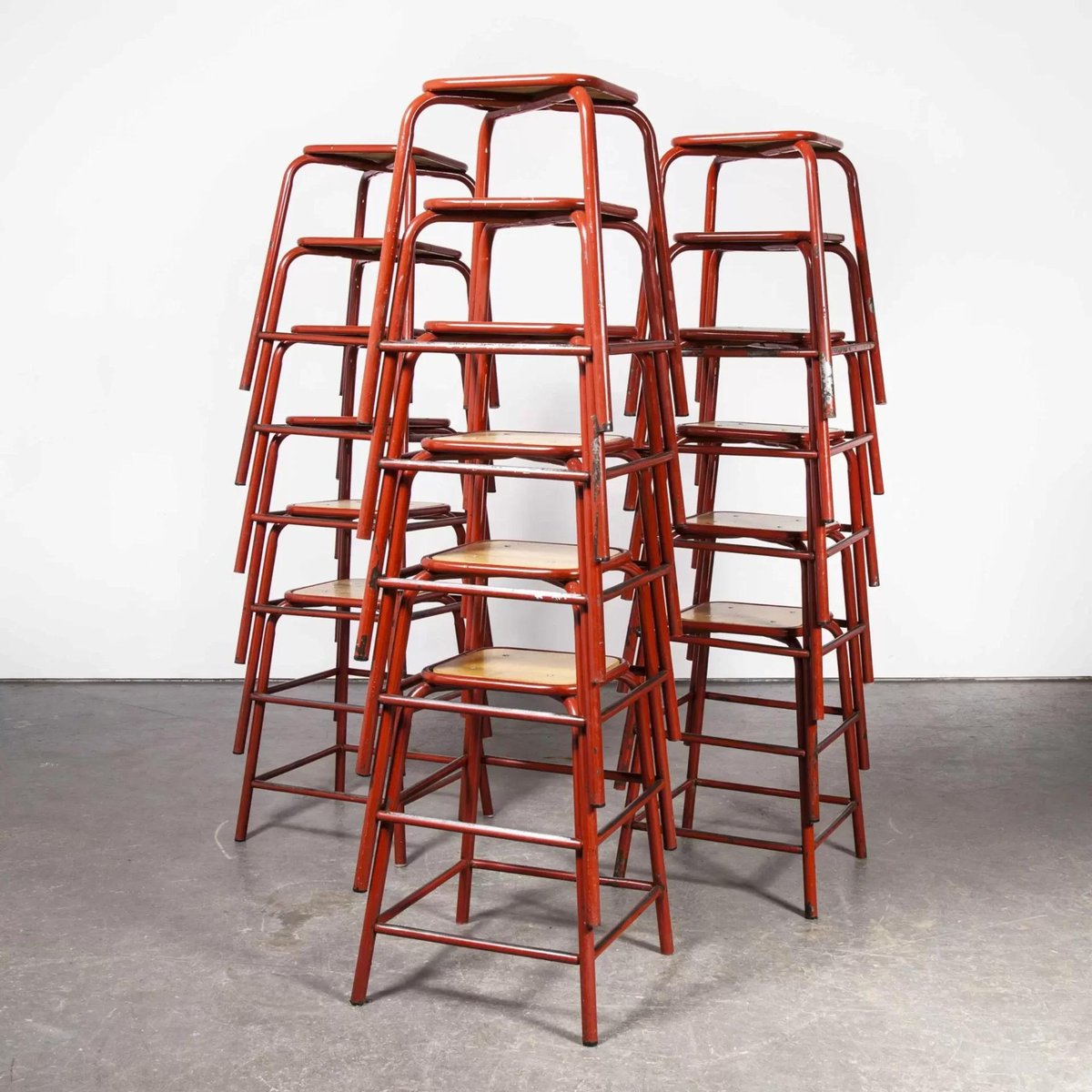 French Red Mullca Stacking Laboratory Stool, 1960s for sale at Pamono