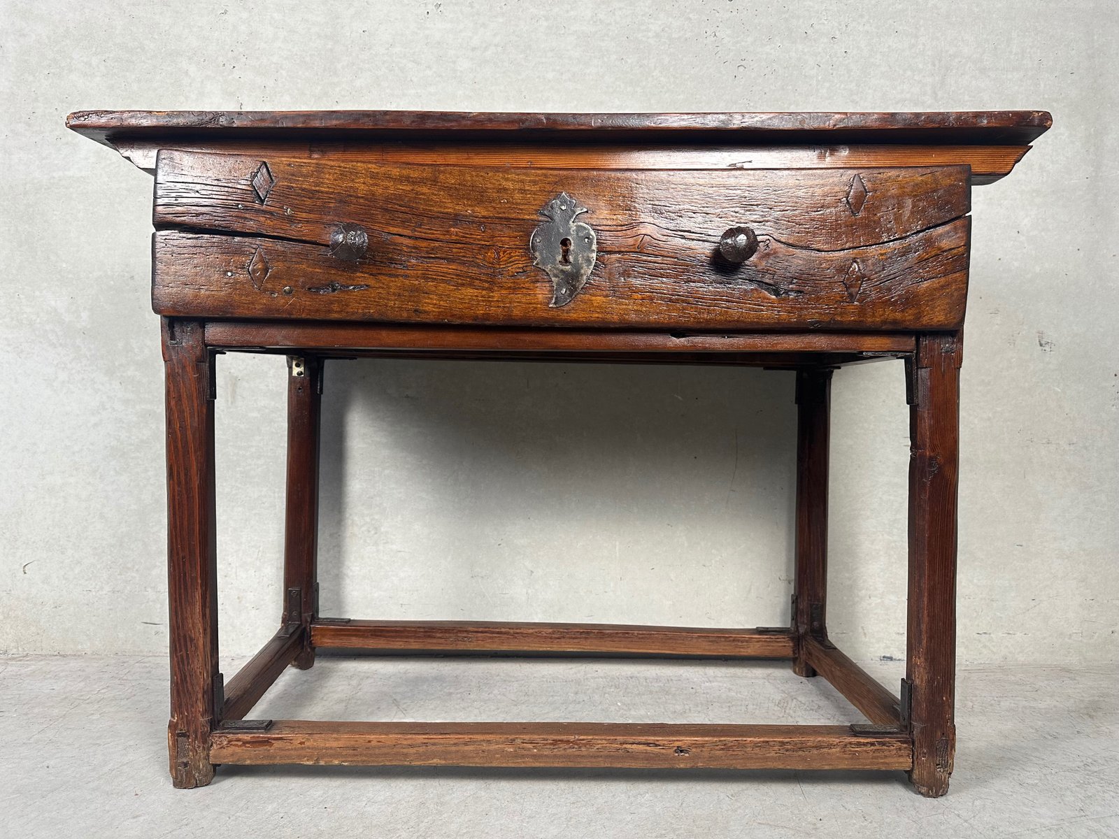 Antique Spanish Colonial Side Table for sale at Pamono
