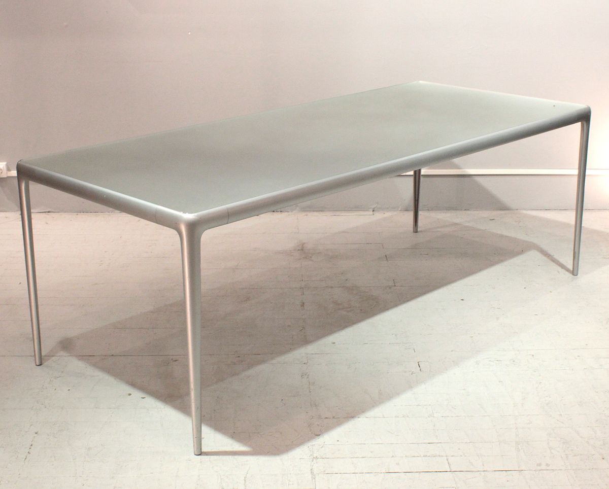 Vintage Flat Egg Dining Table By Philippe Starck For Driade 3 100 00