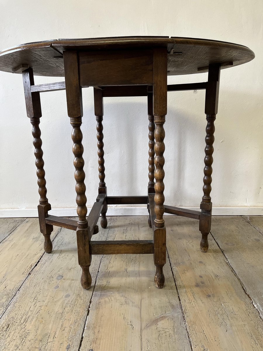 Antique English Gateleg Table, 1890s for sale at Pamono