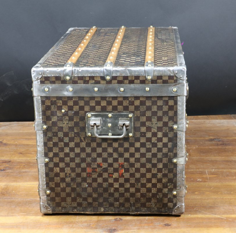Damier Steamer Trunk from Louis Vuitton, 1900s for sale at Pamono