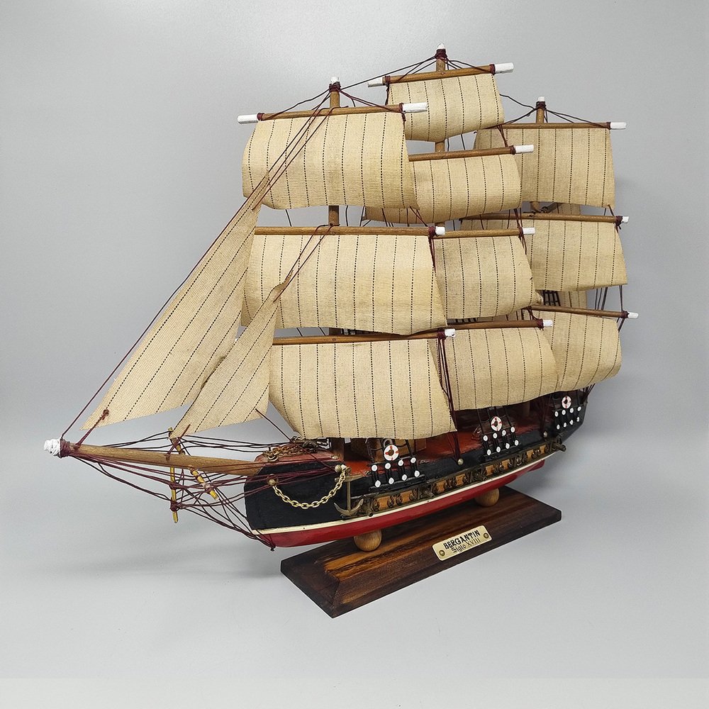 Vintage Bergantin Siglo XVIII Model Ship 1970s For Sale At Pamono vintage-bergantin-siglo-xviii-model-ship-1970s-for-sale-at-pamono