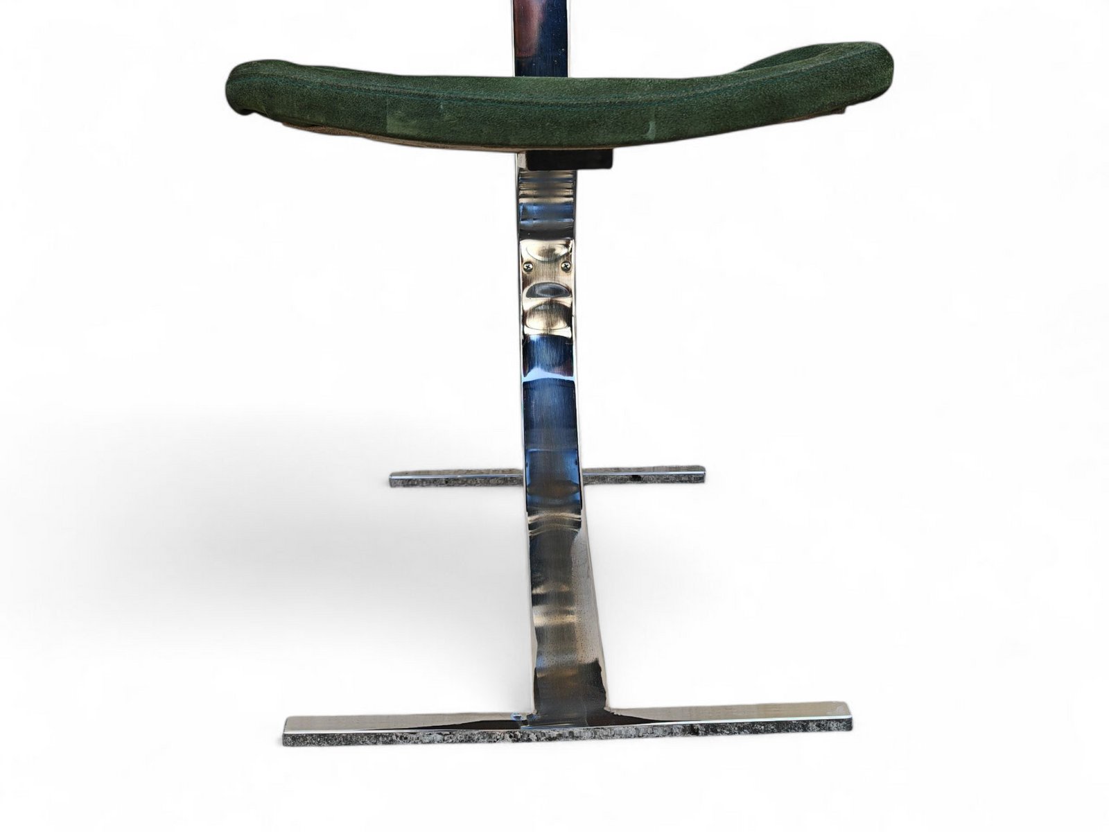Tavolo Da Pranzo Rotondo OSP Mid-Century Modern - 114 Cm, Base A Croce In Metallo Nero, Piano In Impiallacciatura Nera, Per 4 Posti - 2