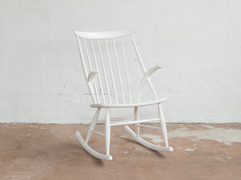 Vintage White Rocking Chair By Illum Wikkelsø For Niels Eilersen For Vintage White Rocking Chair by Illum Wikkelsø for Niels Eilersen - Vintage White Rocking Chair By Illum Wikkelsø For Niels Eilersen For
