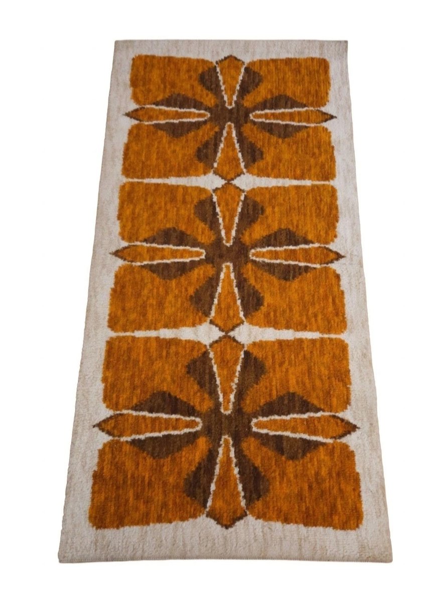 German Rug Design Mid-Century Modern German Rug, 1970s for sale at Pamono
