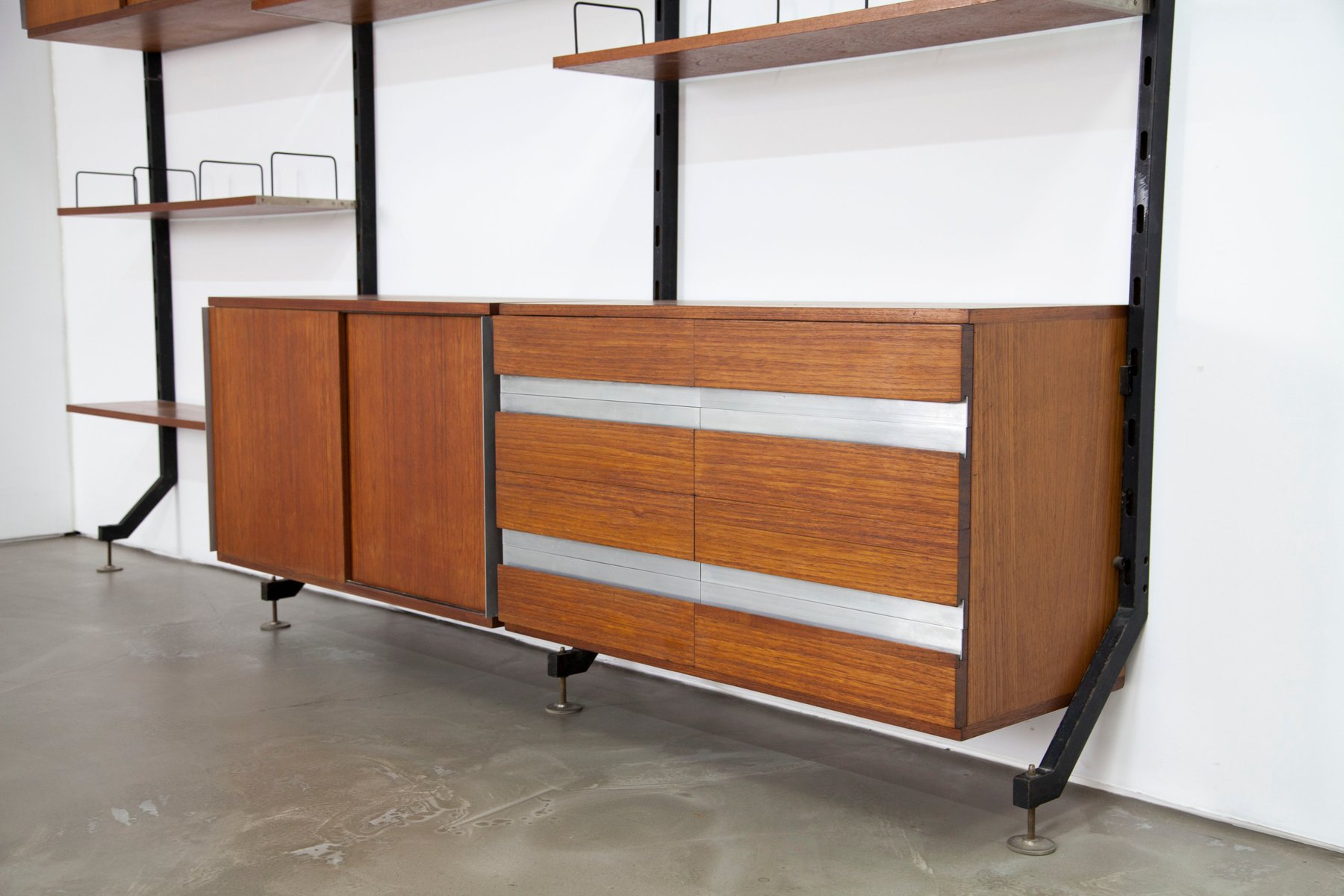 Estantería de pared Urio de chapa de teca de Ico Parisi para Mim Roma