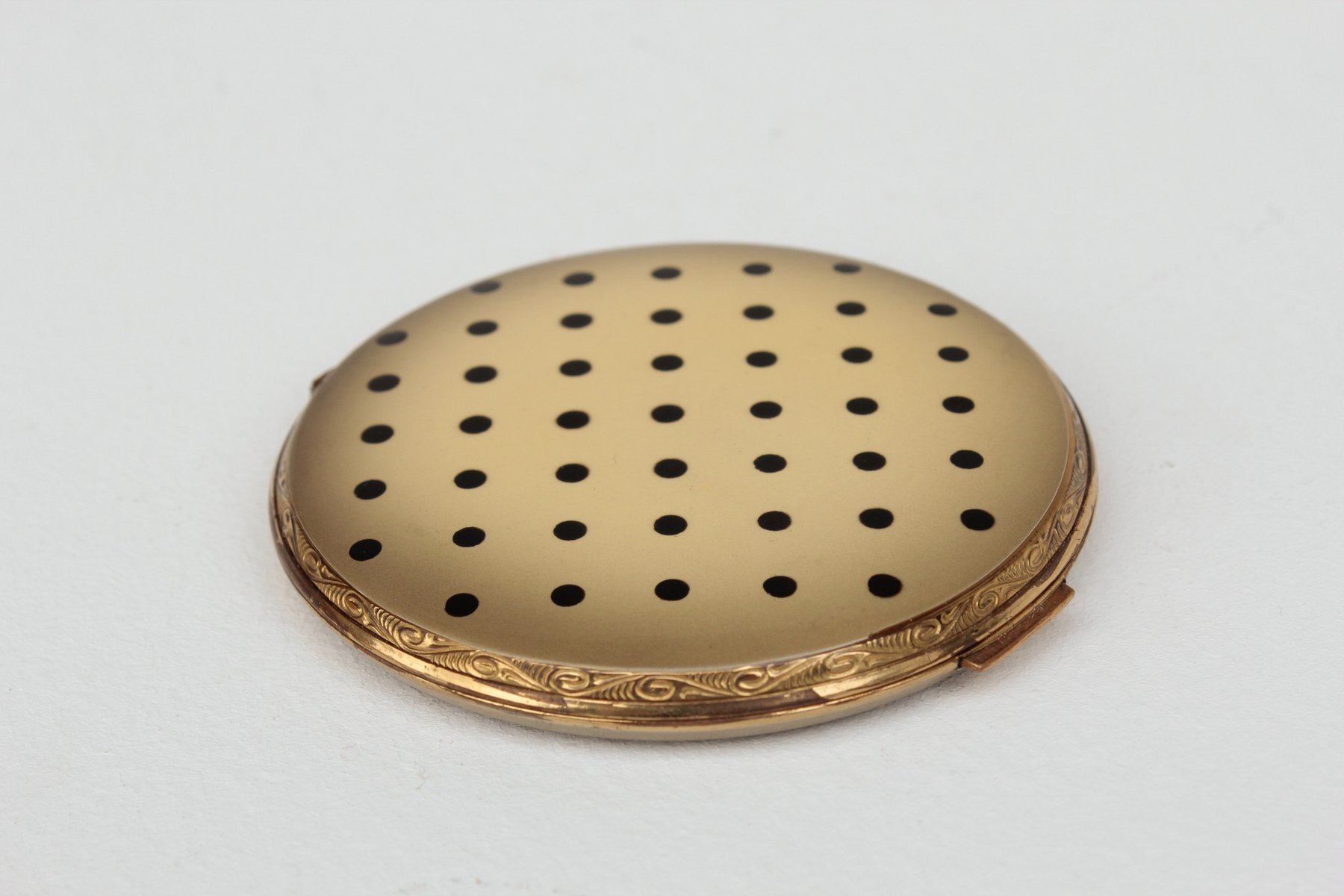 Art Deco Powder Compact, 1930s for sale at Pamono