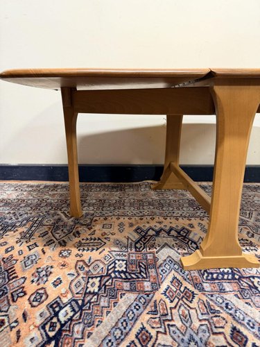 Vintage Model 820 Gateleg Folding Coffee Table from Ercol, 1960s for ...
