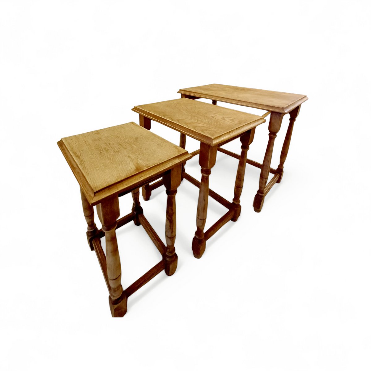 Mid-Century Modern Oak Nesting Tables, 1950s, Set of 3 for sale at Pamono