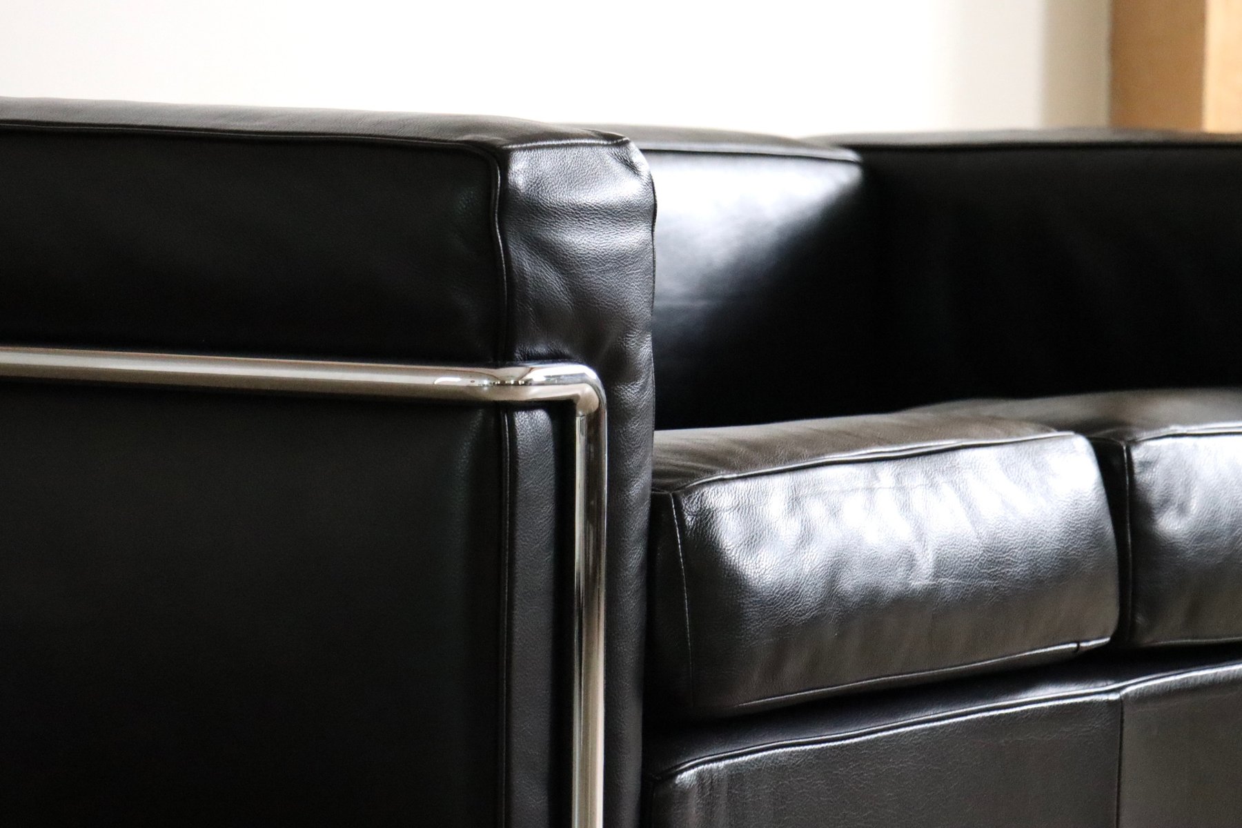 LC2 2-Seater Sofa by Charlotte Perriand and Le Corbusier for Cassina ...