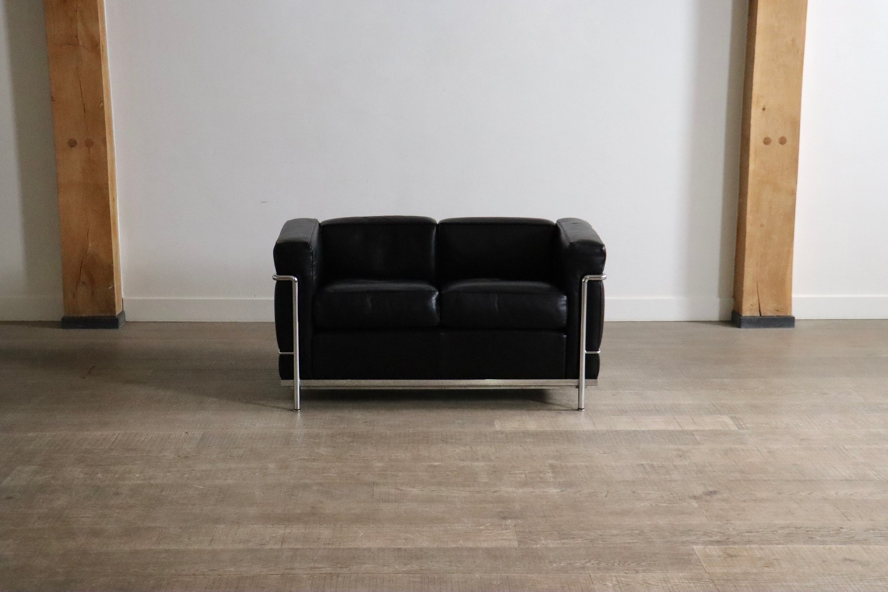 LC2 2-Seater Sofa by Charlotte Perriand and Le Corbusier for Cassina ...