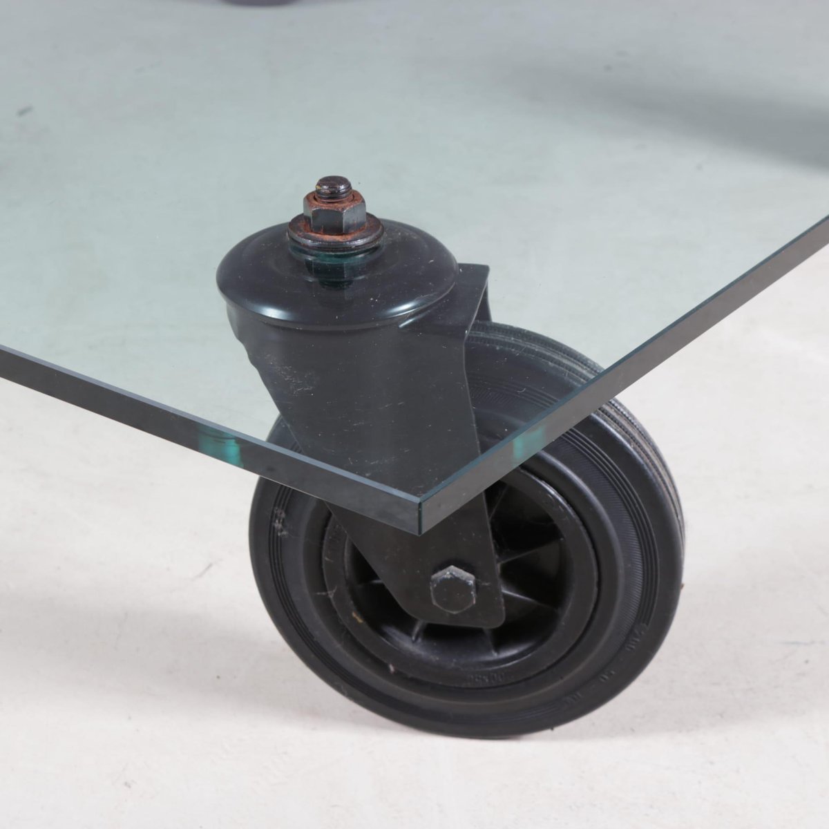 Table Tavolo con Ruote — Gae Aulenti