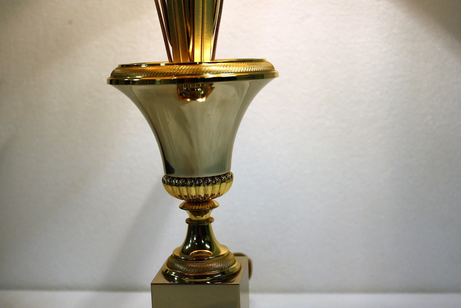 Brass Pineapple Leaf Table Lamp From Boulanger 1960s For At Pamono Per Piece