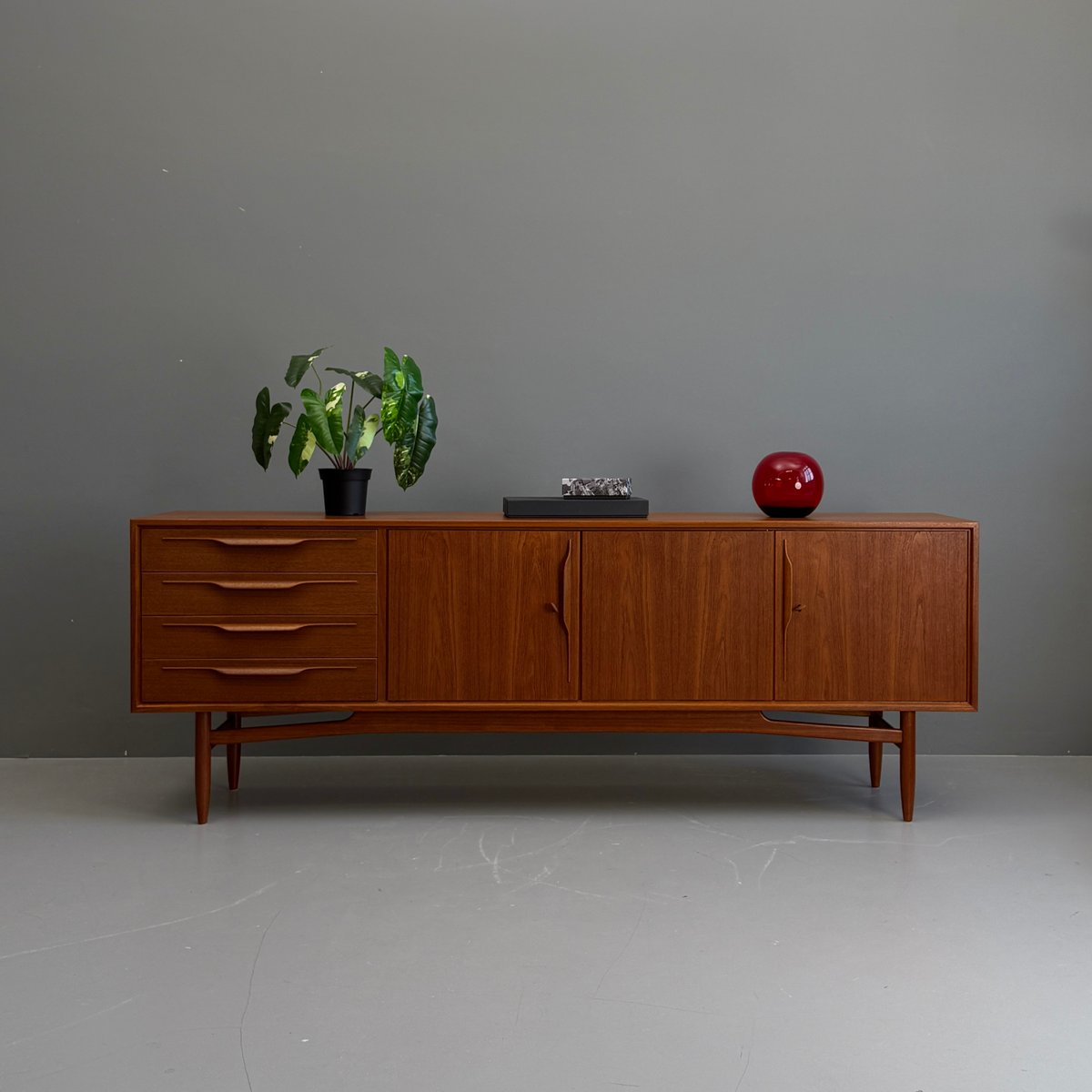 Enfilade Vintage en Teck, 1960s en vente sur Pamono