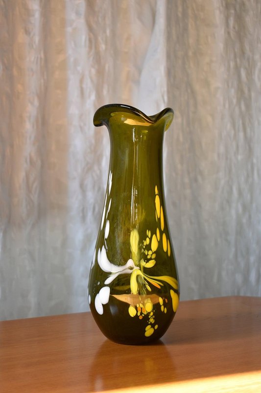 Free-Form Olive Green Art Glass Vase by Gyula Budveszel, Hungary, 1990s ...