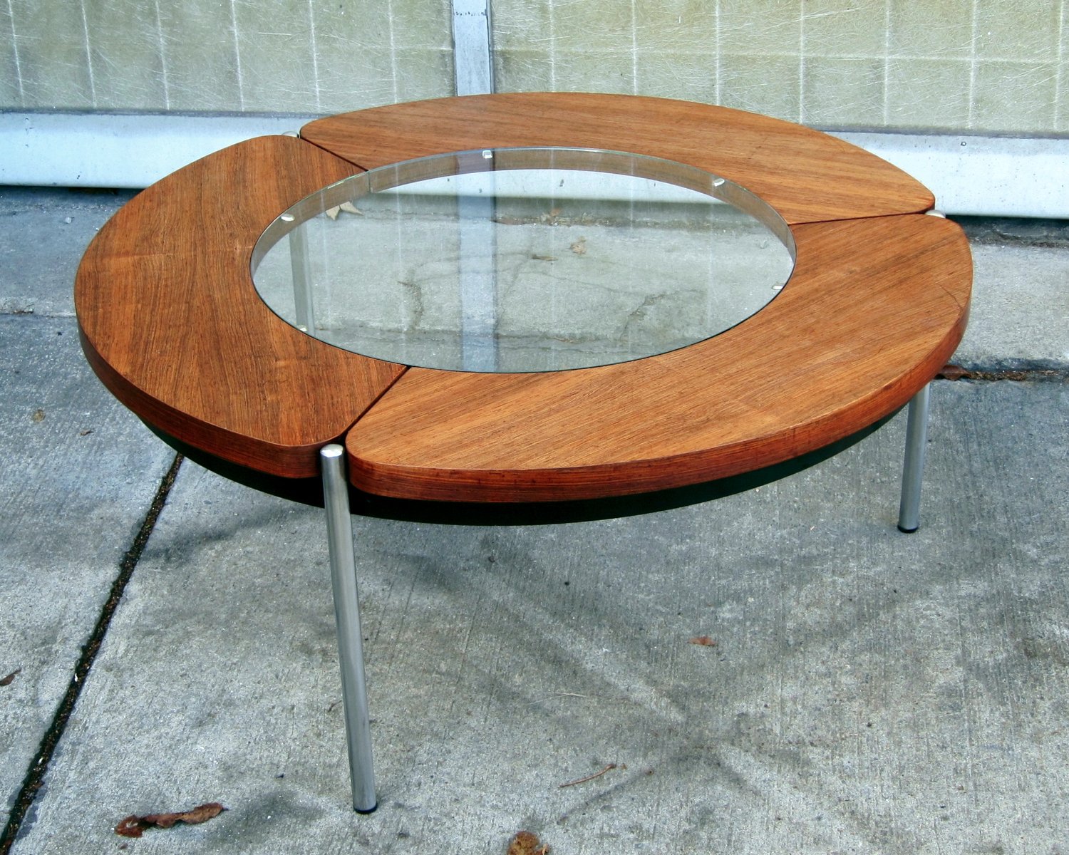 Vintage Couchtisch aus Wengé und Glas, 1960er bei Pamono kaufen Vintage Couchtisch aus Wengé und Glas, 1960er bei Pamono kaufen