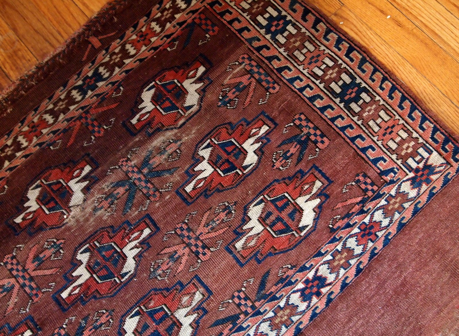 Antique Turkmenistani Handmade Yomud Rug, 1880s for sale at Pamono