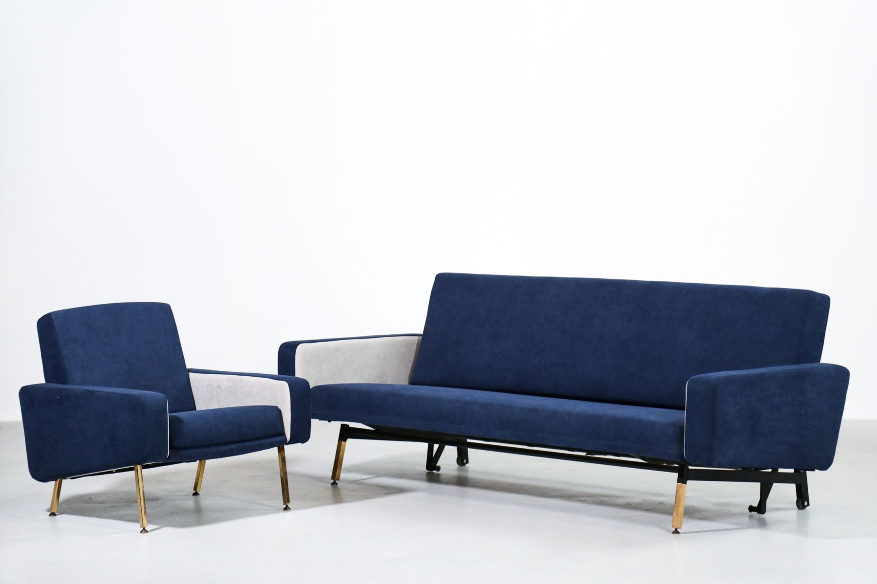 Vintage French Sofa Bed By Pierre Guariche For Airborne At Vintage French Sofa Bed By Pierre Guariche For Airborne