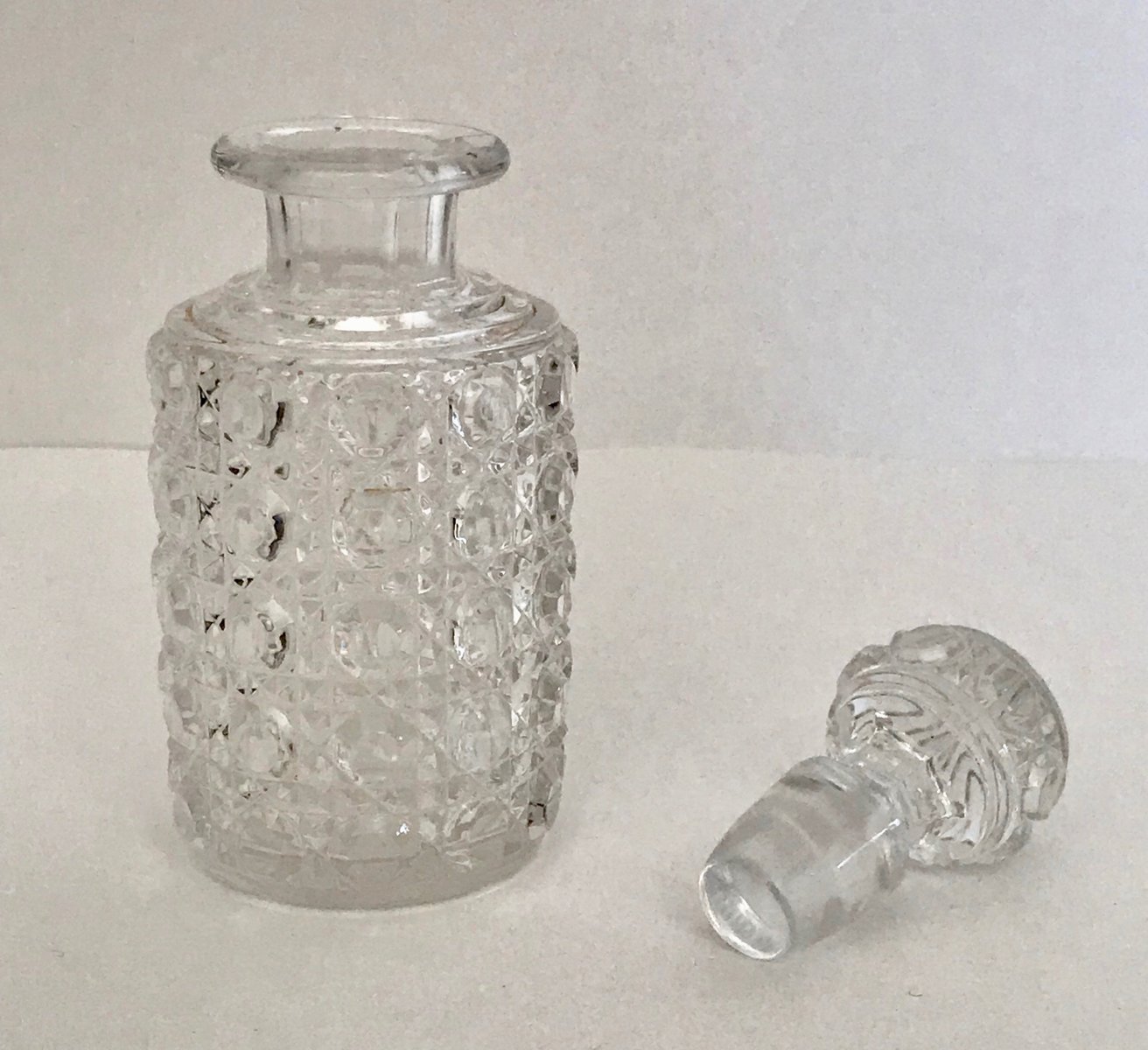 Antiques & Collectibles Price Guide