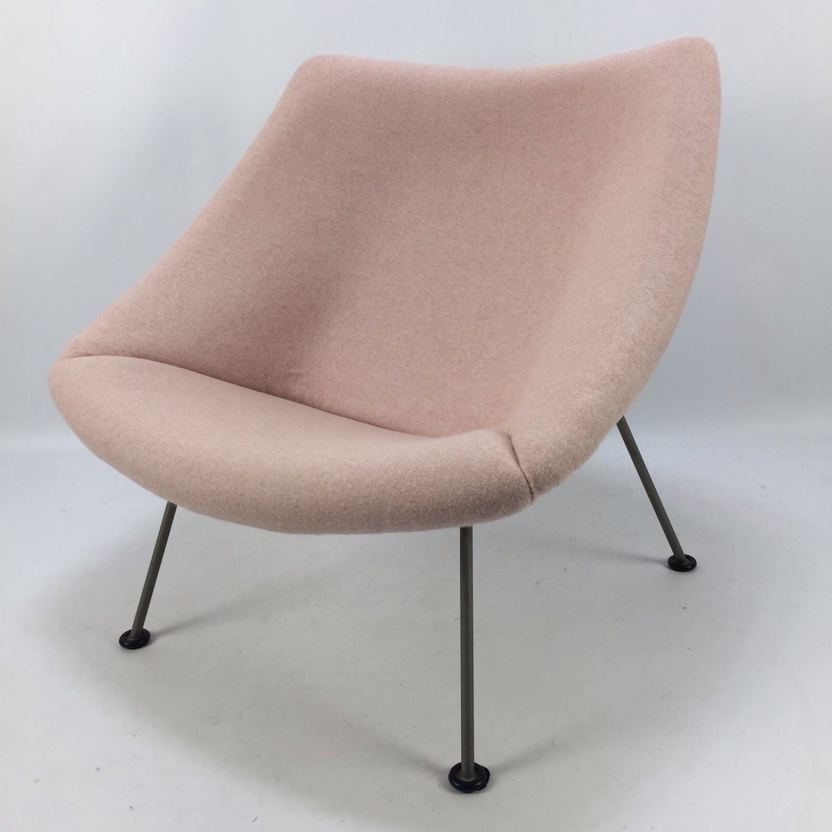 Oyster Chair by Pierre Paulin for Artifort, 1965 for sale at Pamono