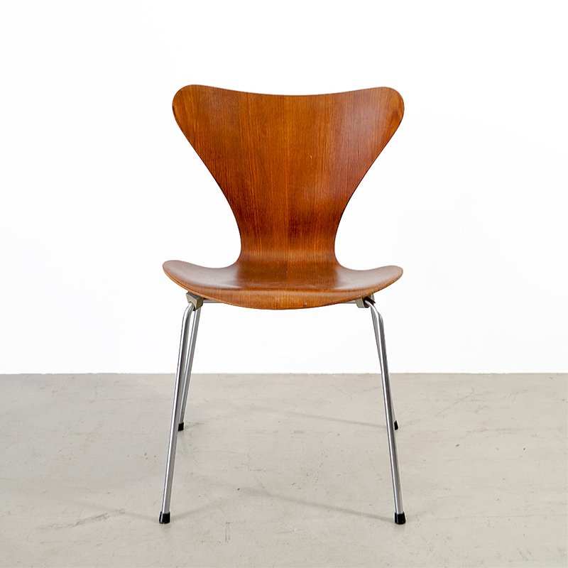 series 7 chair swivel vintage 3107 series chair by arne jacobsen for fritz hansen series 7 chair swivel vintage 3107 series chair by arne jacobsen for fritz hansen