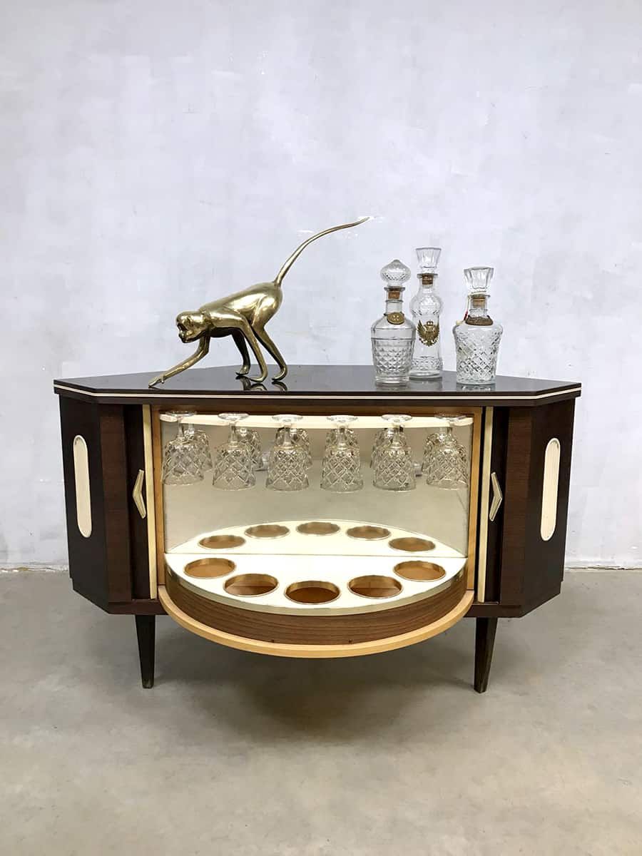 Belgischer Mid Century Modern Barschrank 1950er