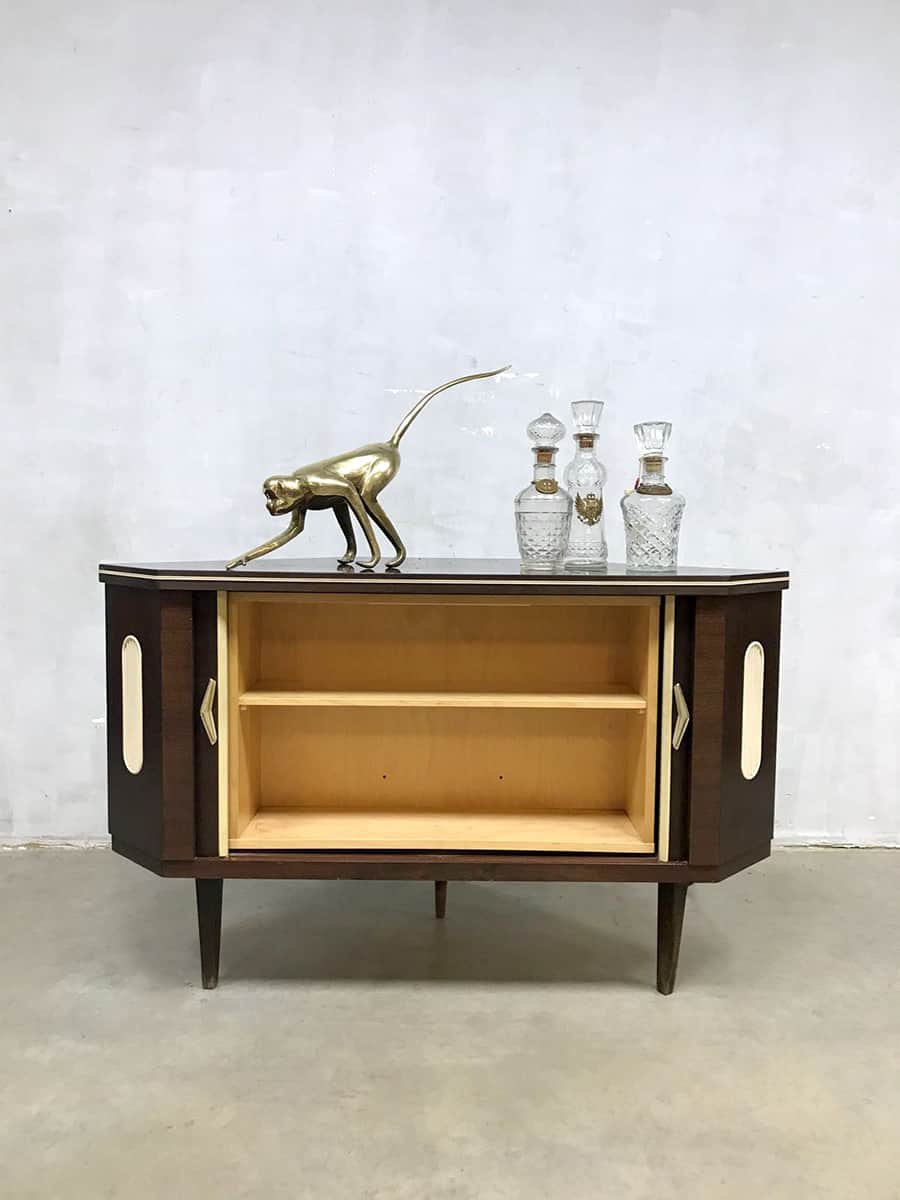 Belgischer Mid Century Modern Barschrank 1950er