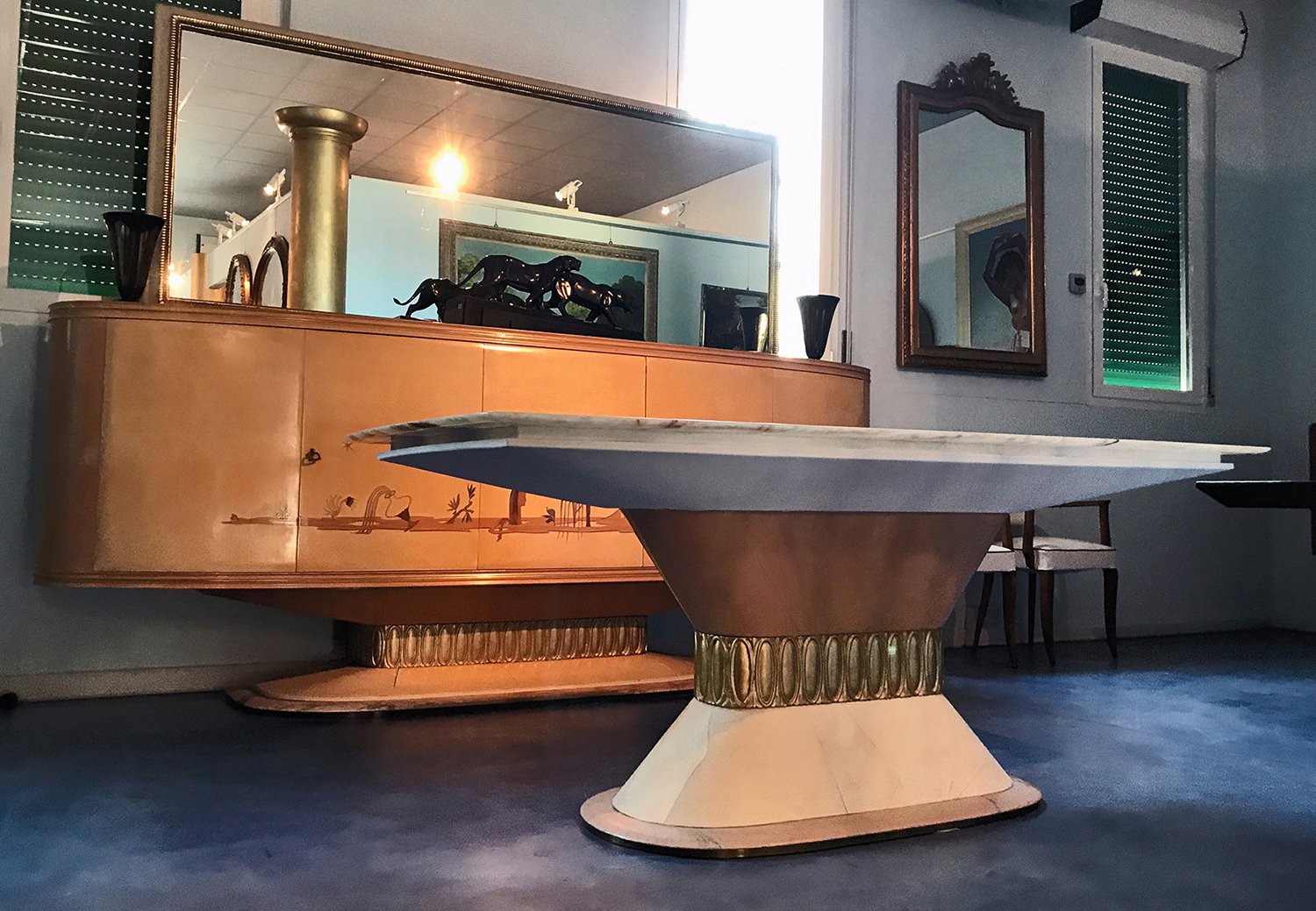 Italian Art Deco Marble Dining Table from Galleria Mobili d'Arte Cantù