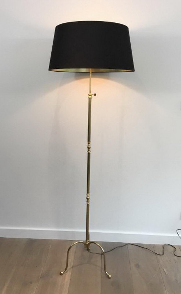 Neoclassical Brass Floor Lamp With Tripod Base 1940s For At Pamono Neoclassical Brass Floor Lamp With Tripod Base 1940s