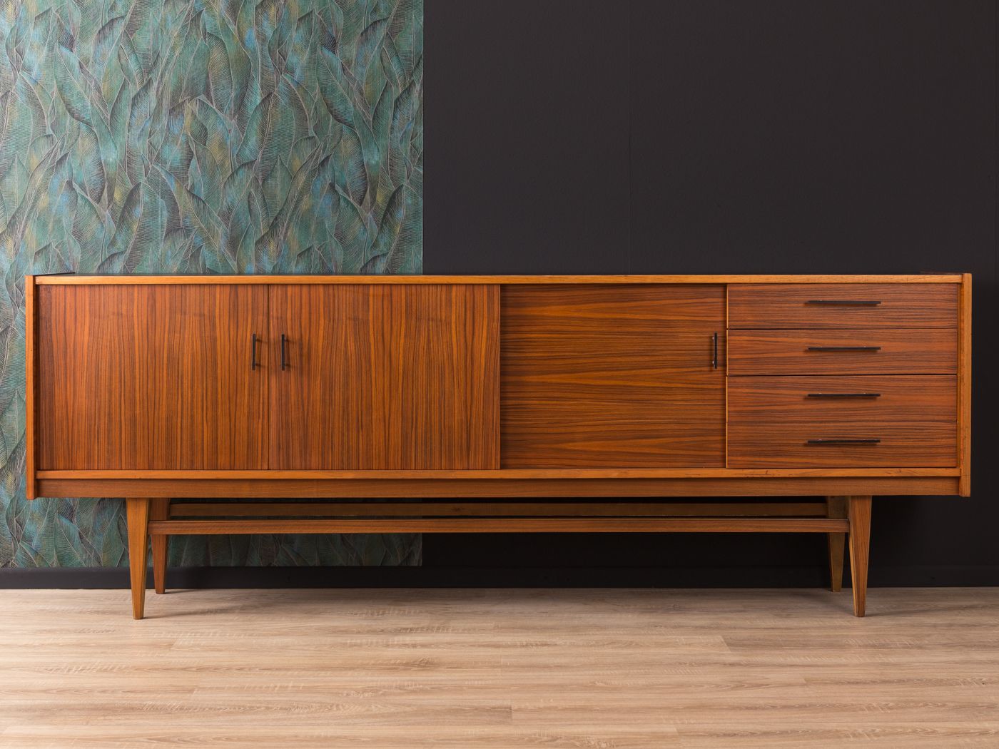 Credenza, anni \'60 in vendita su Pamono Credenza, anni \'60 in vendita su Pamono