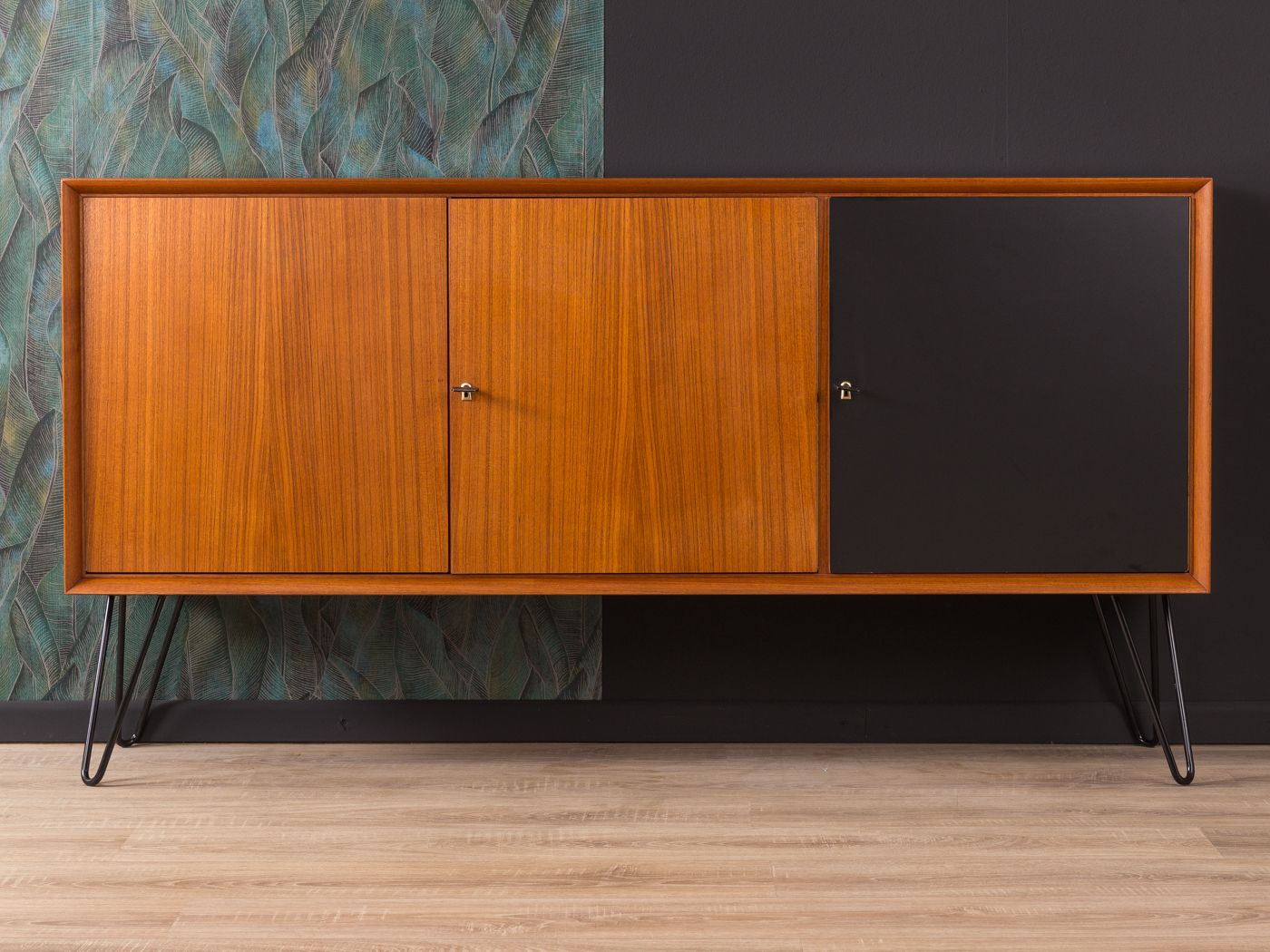 Credenza, anni \'60 in vendita su Pamono Credenza, anni \'60 in vendita su Pamono