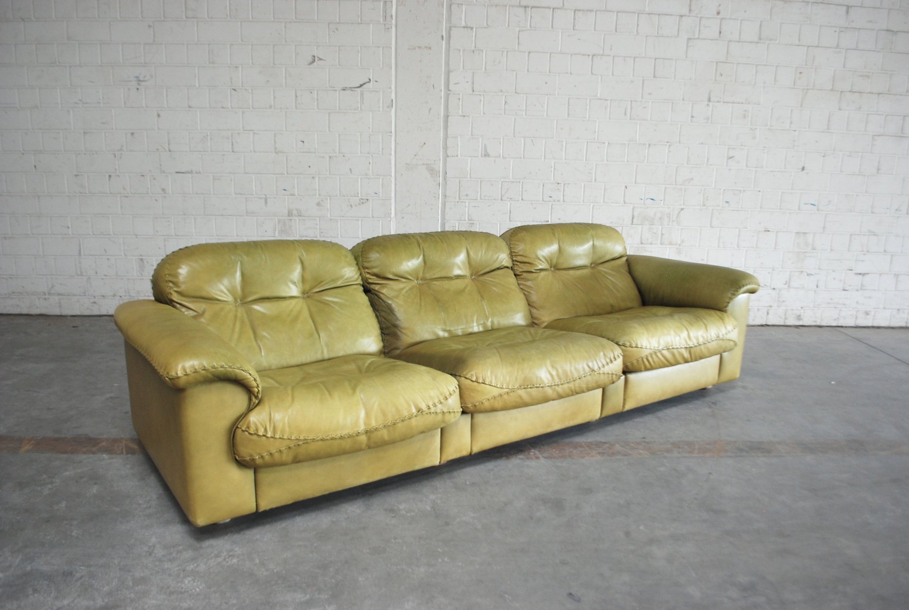 Vintage DS 101 Olive Green Leather Sofa from de Sede for sale at Pamono