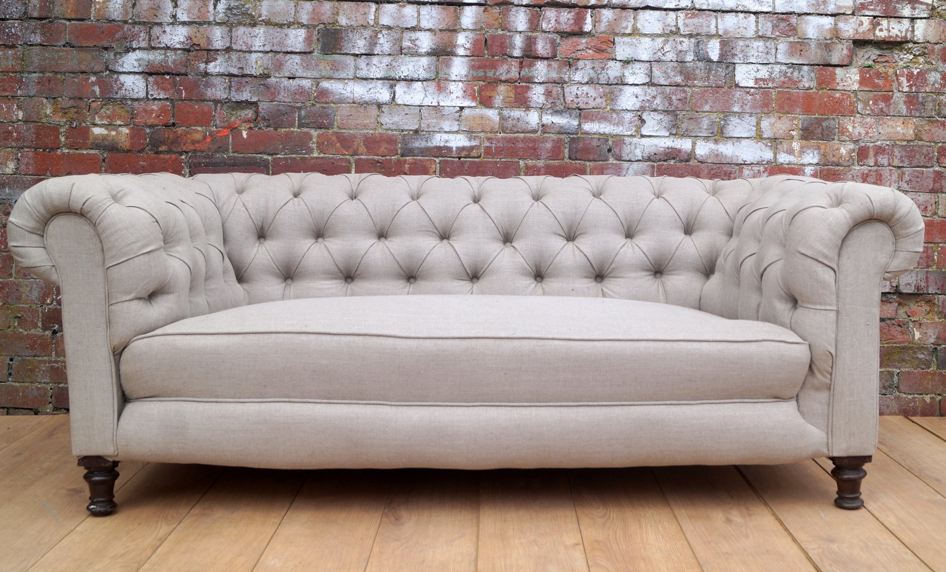 Antique English Chesterfield Sofa For At Pamono Antique English Chesterfield Sofa
