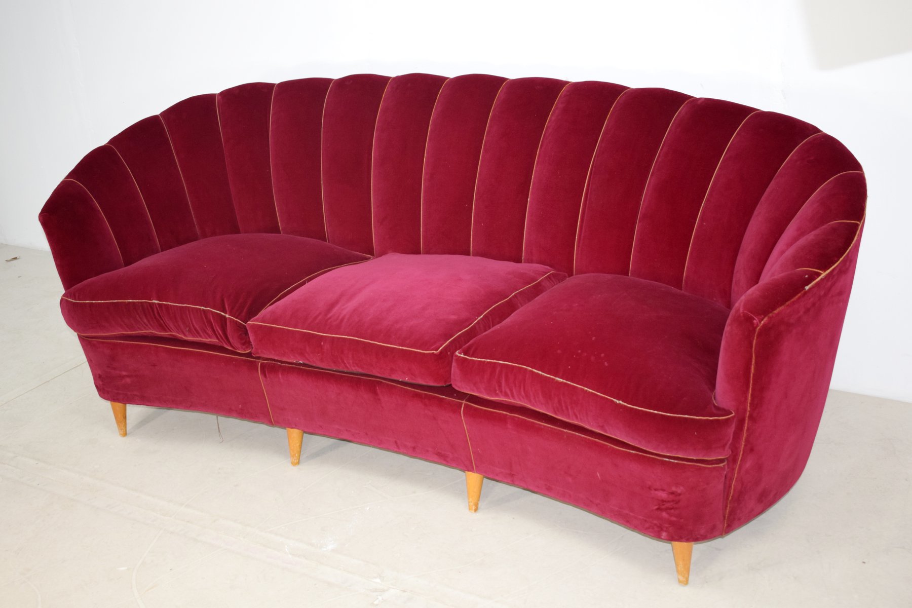 Red Curved Sofa 1960s For At Pamono Red Curved Sofa 1960s