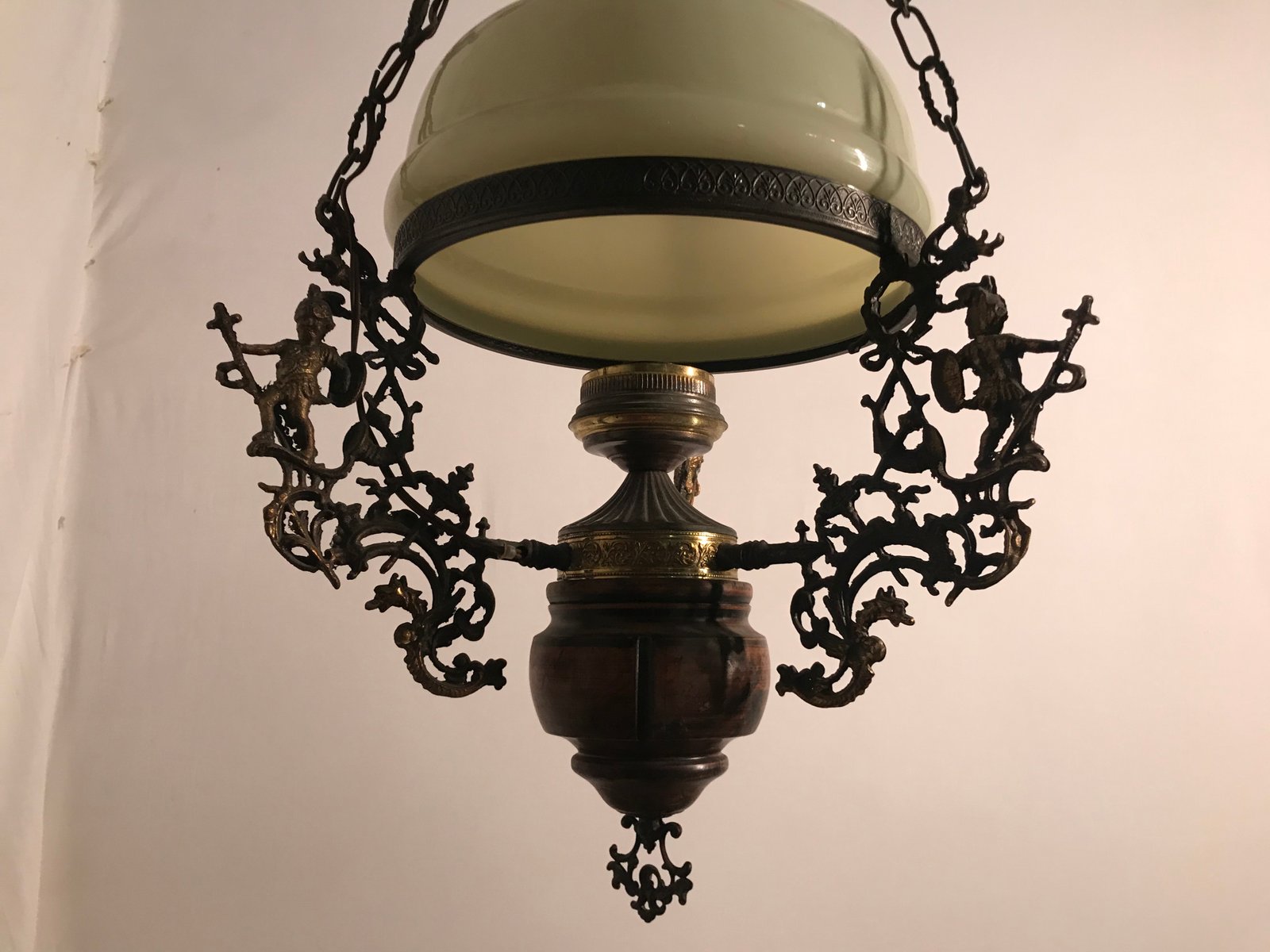 Lámpara colgante vintage de bronce en venta en Pamono