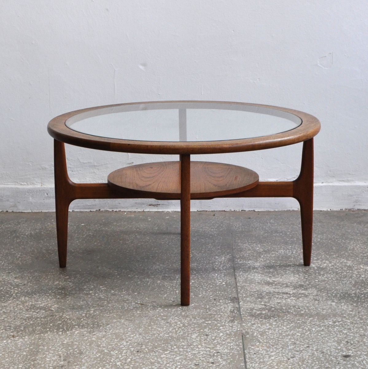Mid century round coffee table 1960s