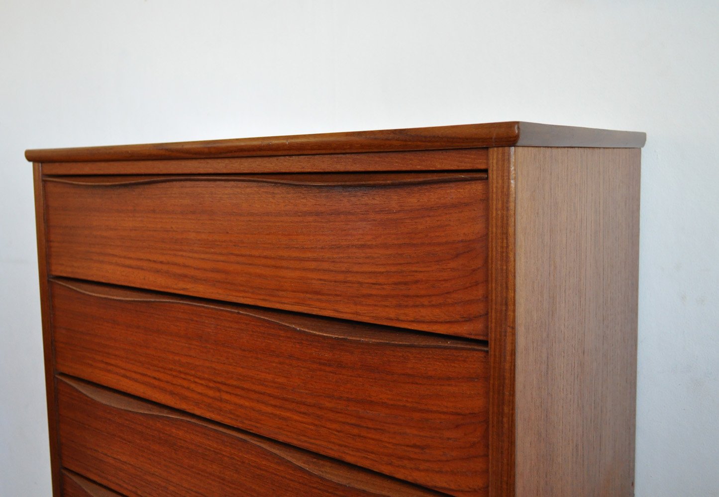 Mid Century Modern Danish Teak Chest With 6 Drawers For At Pamono Mid Century Modern Danish Teak Chest With 6 Drawers