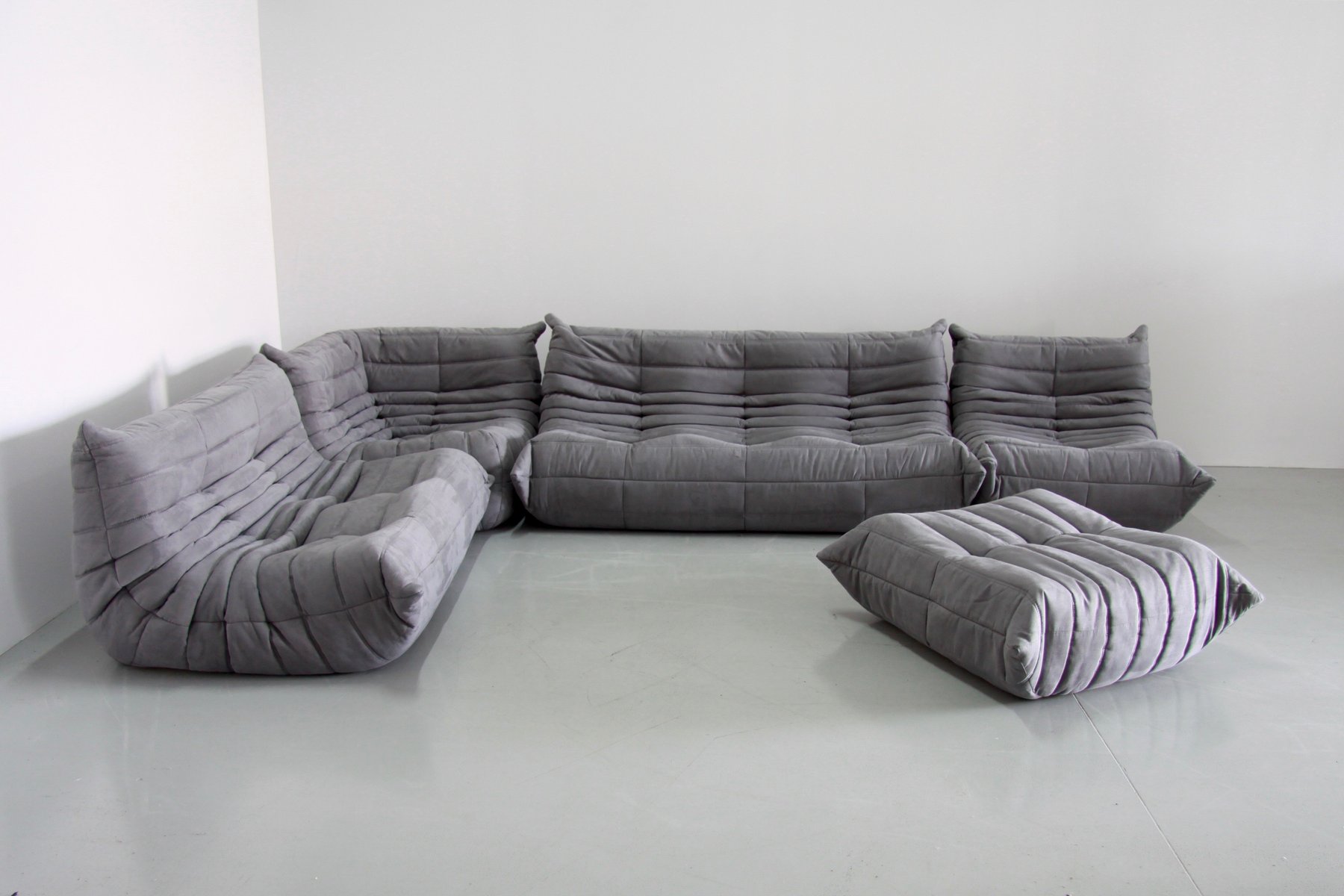Grey Togo Living Room Set By Michel Ducaroy For Ligne Roset 1979 Grey Togo Living Room Set By Michel Ducaroy For Ligne Roset 1979