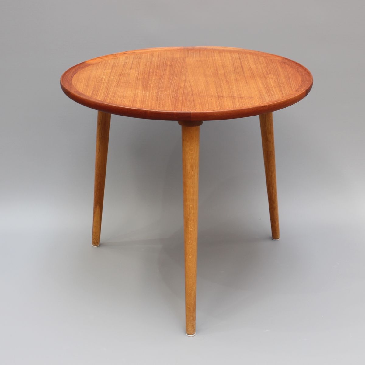 Mid Century Modern Danish Circular Teak Side Table 1960s For Mid Century Modern Danish Circular Teak Side Table 1960s