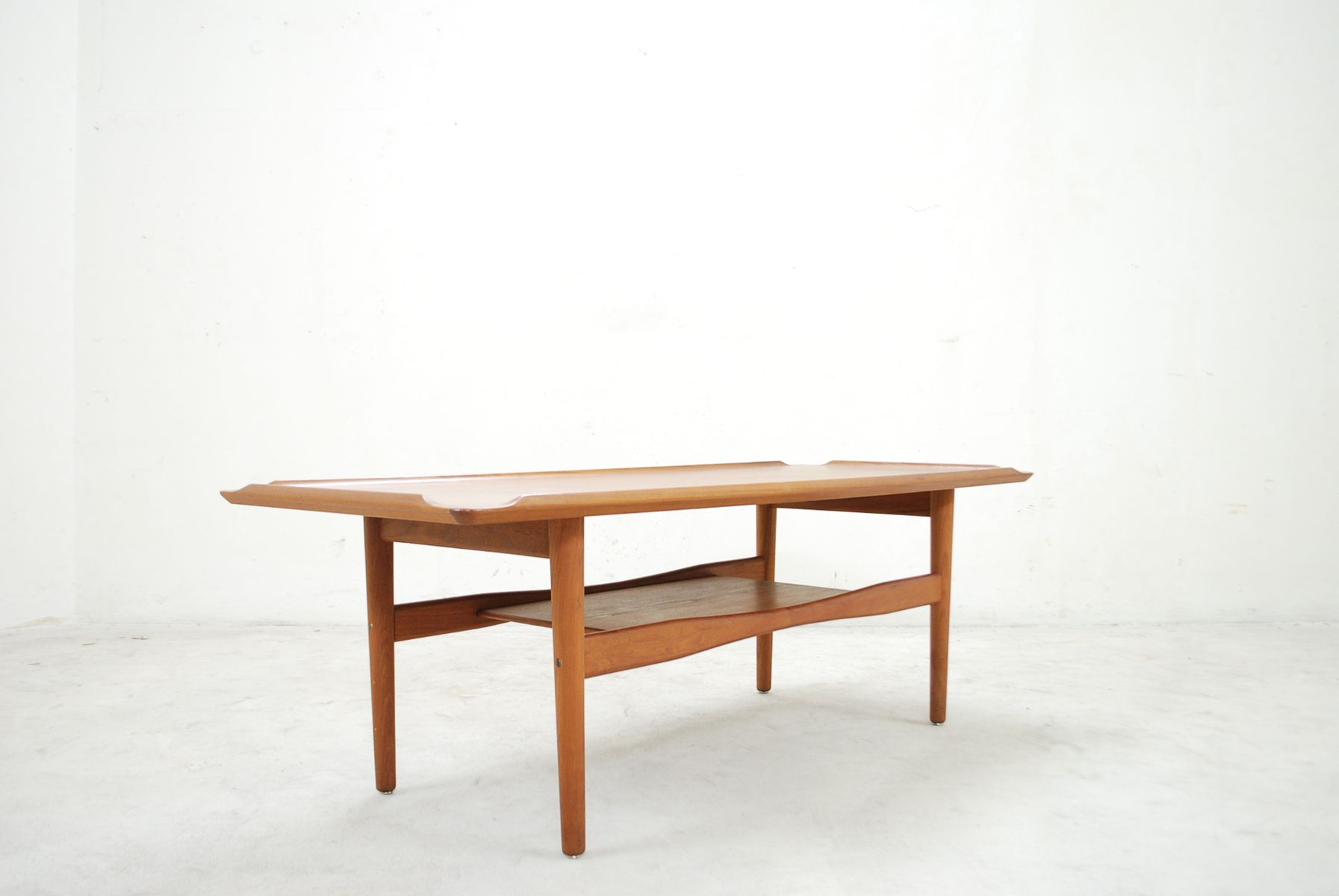 Danish Modern Teak Coffee Table By Poul Jensen For Selig For Sale At Pamono