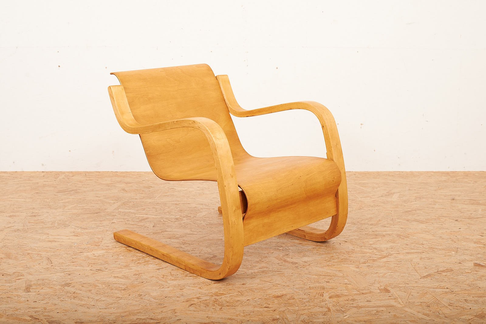 Modell 31 Freischwinger von Alvar Aalto für Wohnbedarf, 1932 bei Pamono