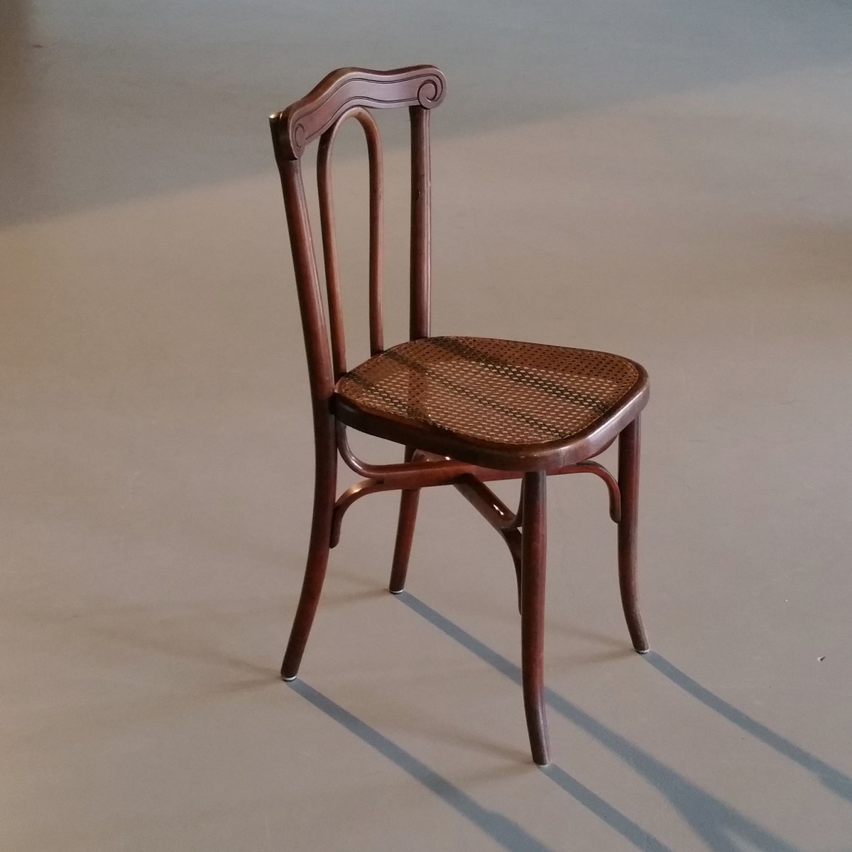 Antique Bentwood Chair by L. & H. Cambier Frères, 1900s for sale at Pamono