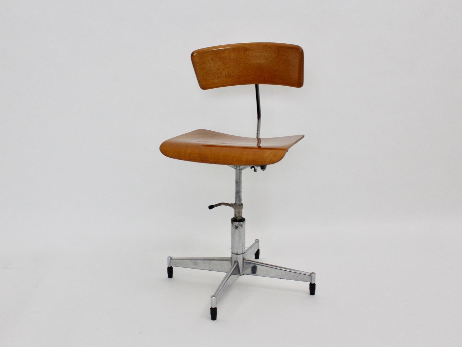 Danish Swivel Desk Chair By Jorgen Rasmussen 1950s For At Pamono Danish Swivel Desk Chair By Jorgen Rasmussen 1950s