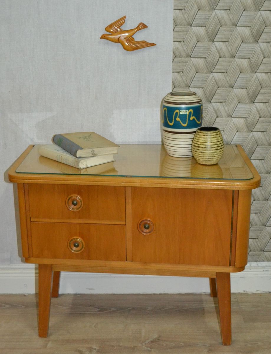 Mid Century Bedside Table With Glass Top For At Pamono Mid Century Bedside Table With Glass Top