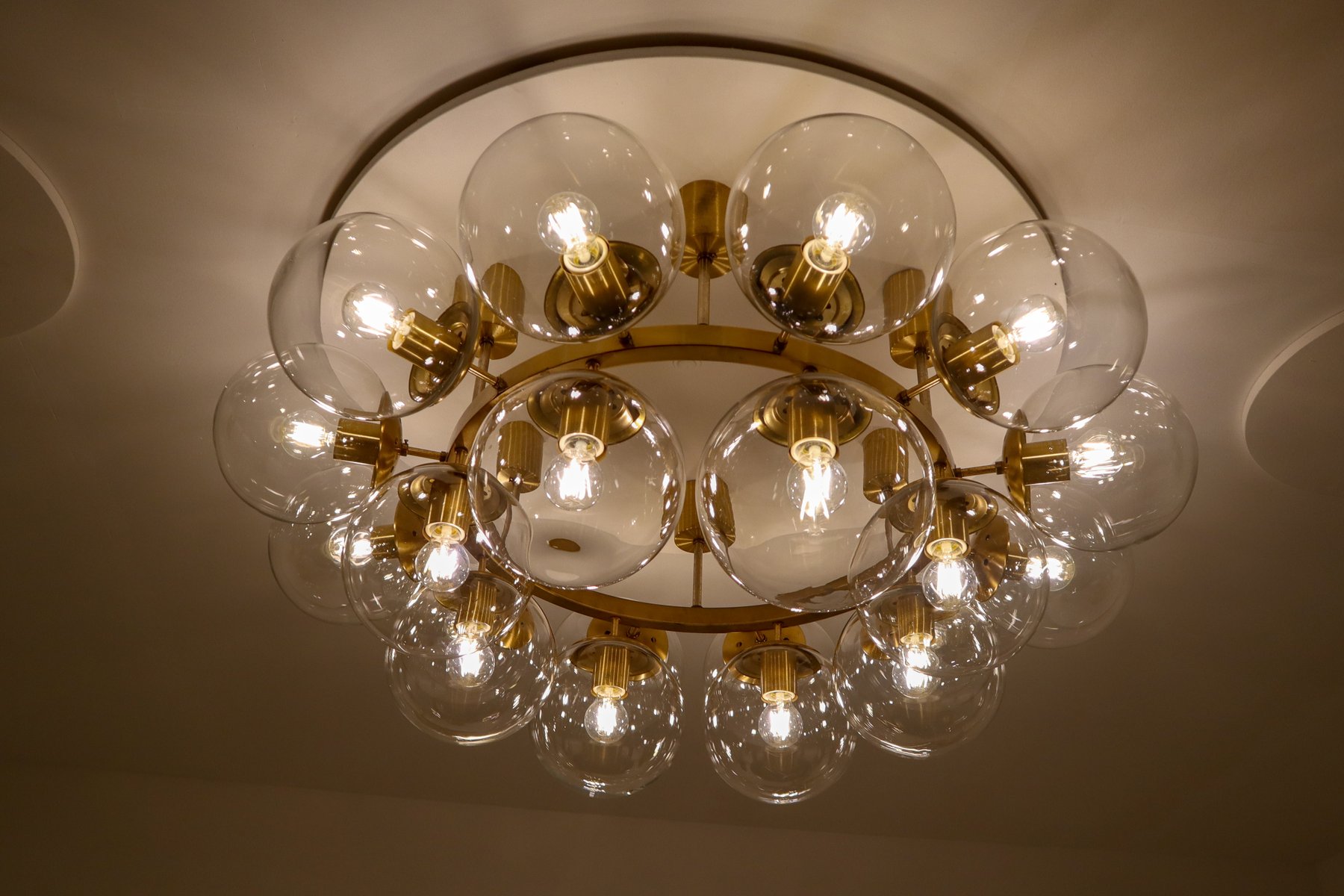 Plafoniere Vetro Soffiato : Lampadari con sfere di vetro soffiato acquista design moderno